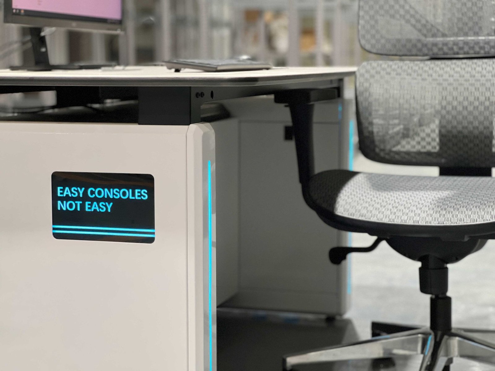 ergonomic console desk from easyconsoles